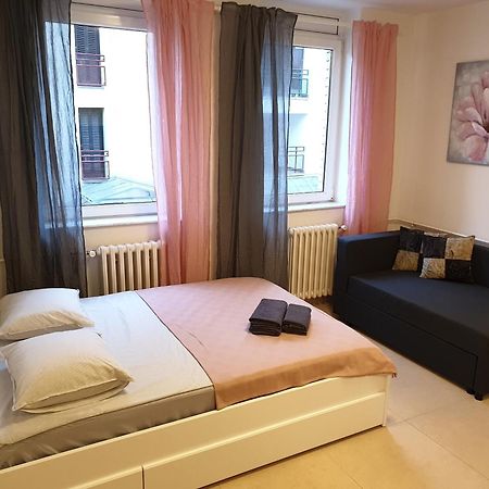 Podbara Center Leilighet Novi Sad Eksteriør bilde