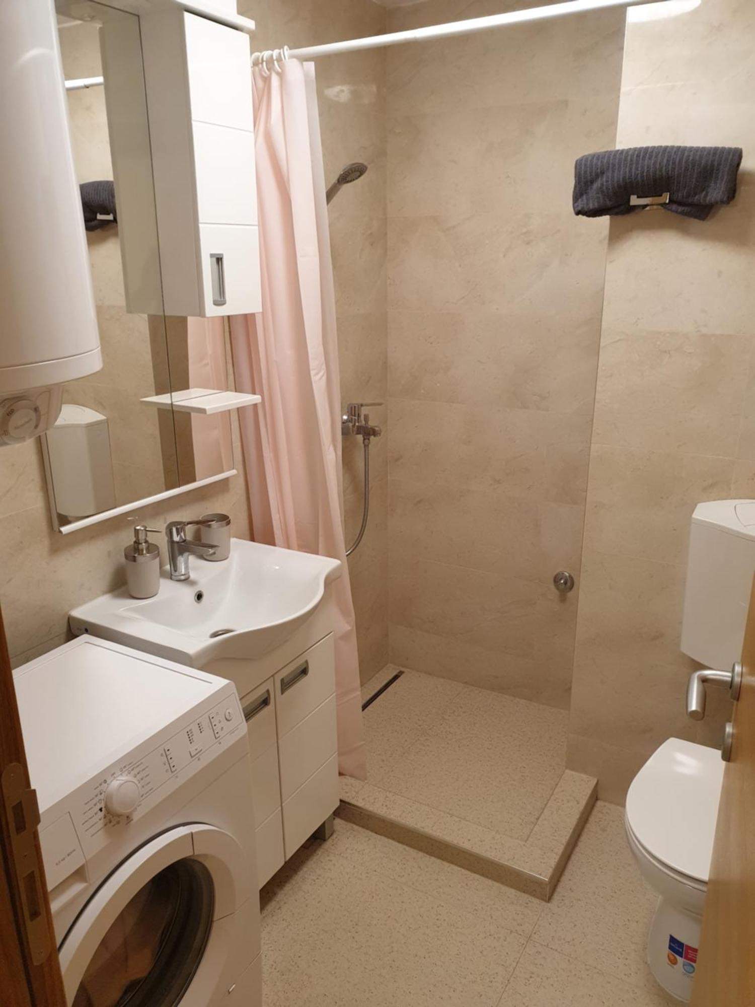 Podbara Center Leilighet Novi Sad Eksteriør bilde